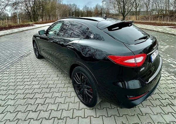 Maserati Levante cena 234900 przebieg: 50000, rok produkcji 2019 z Warszawa małe 379